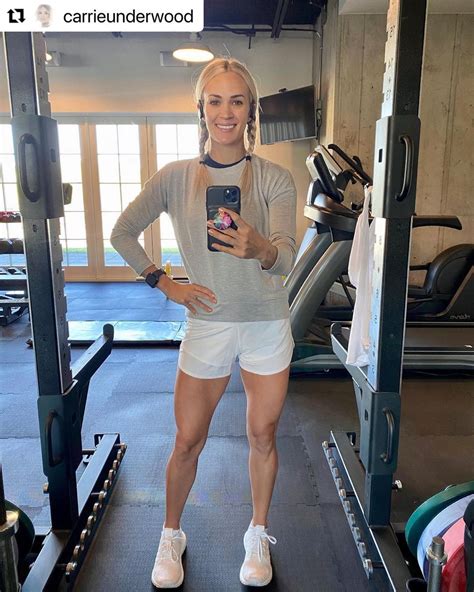 Carrie underwood workout - Exercise Two: Torres / Via BuzzFeed. Directions: Squat with one leg back behind you, then lift that leg straight in the air and back down — up and down. Repeat this for the other leg. Again, I ...